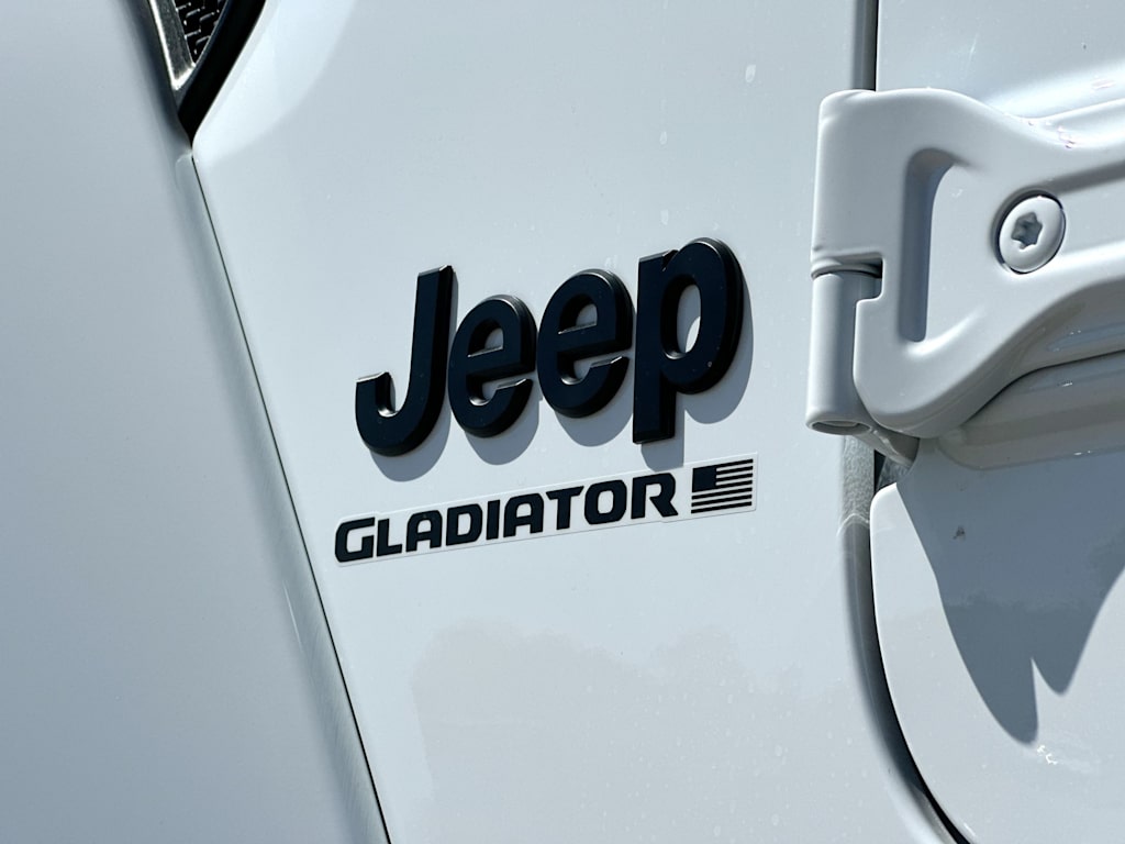 Thumbnail: 2026 Jeep Gladiator - 7