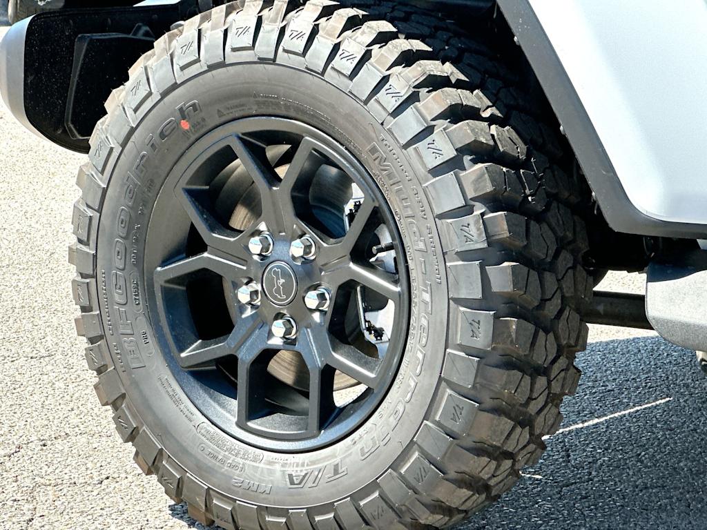 Thumbnail: 2026 Jeep Gladiator - 8
