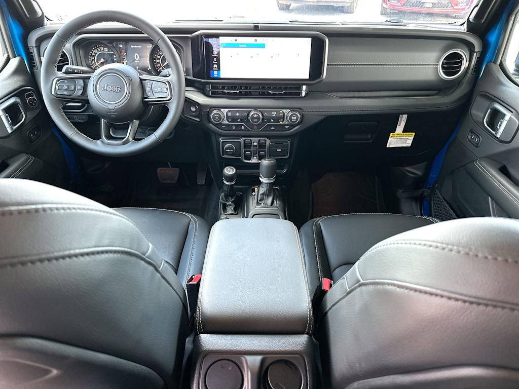 Thumbnail: 2026 Jeep Gladiator - 9