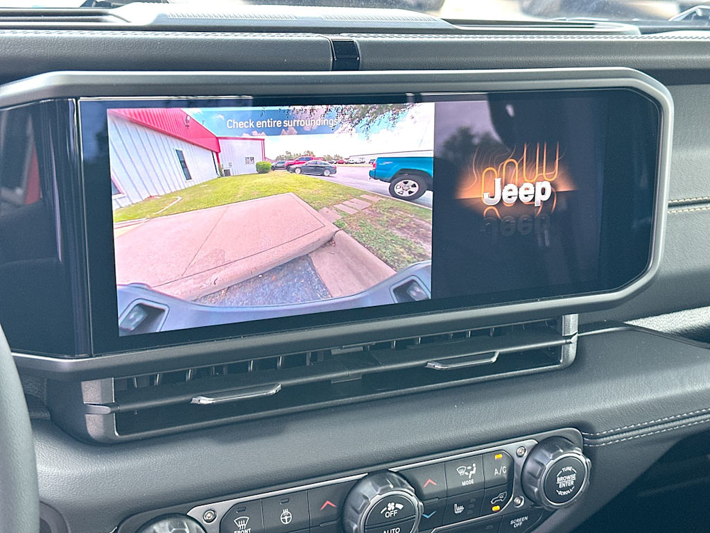 Thumbnail: 2026 Jeep Gladiator - 13