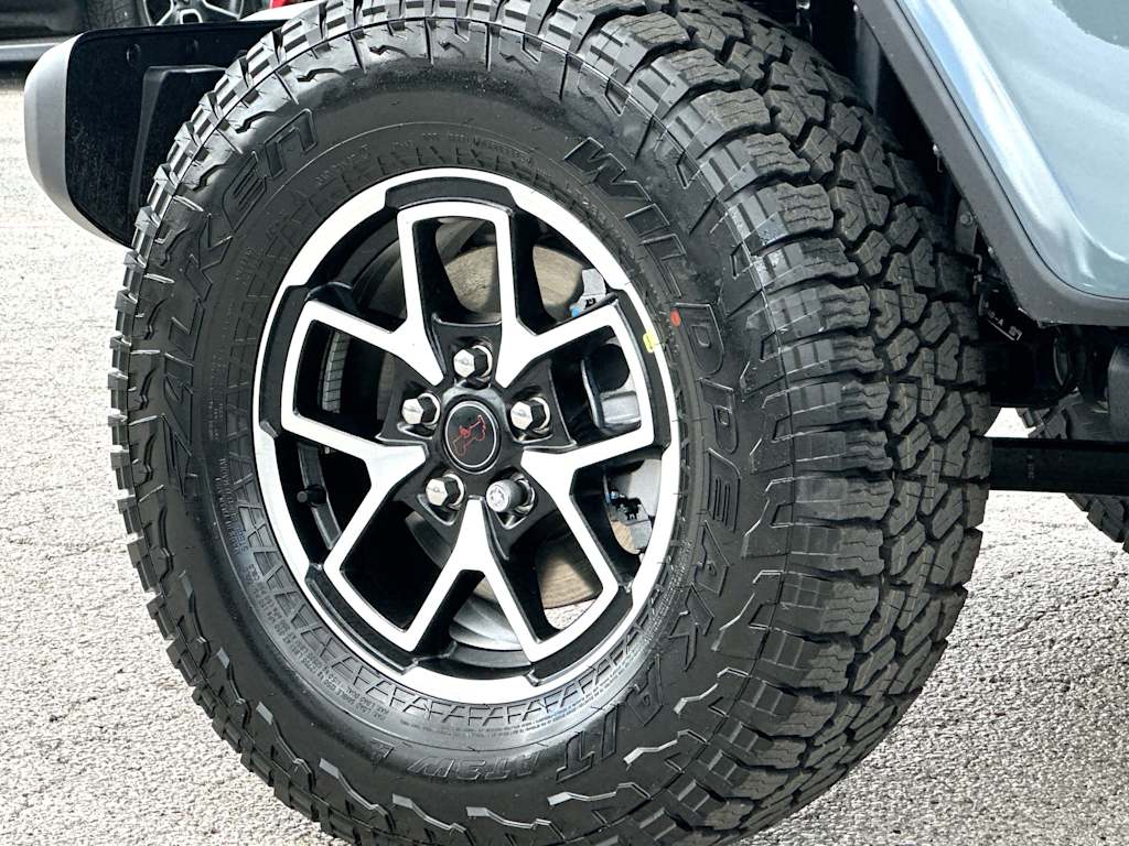 Thumbnail: 2026 Jeep Gladiator - 8