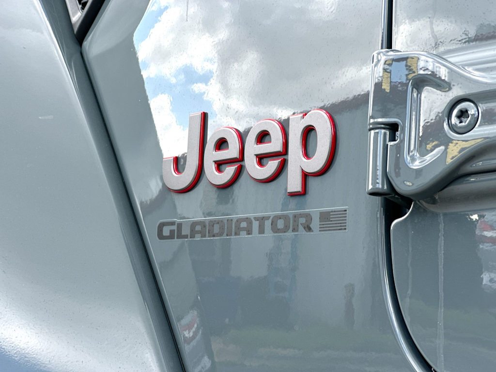 Thumbnail: 2026 Jeep Gladiator - 7