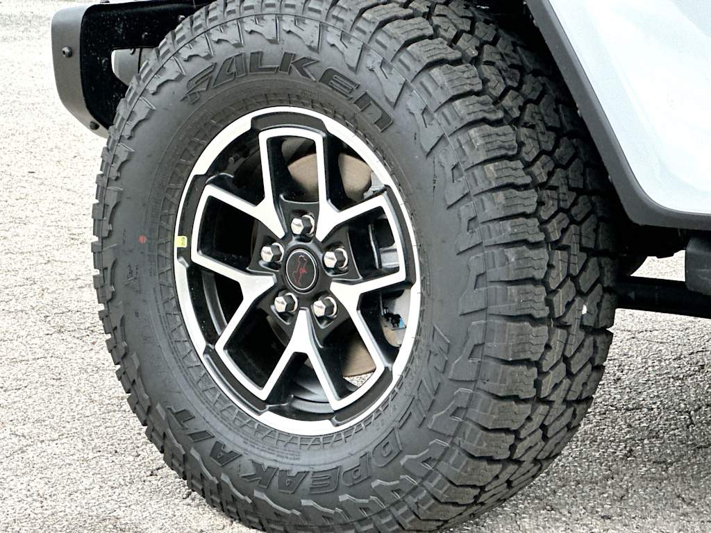 Thumbnail: 2026 Jeep Gladiator - 8