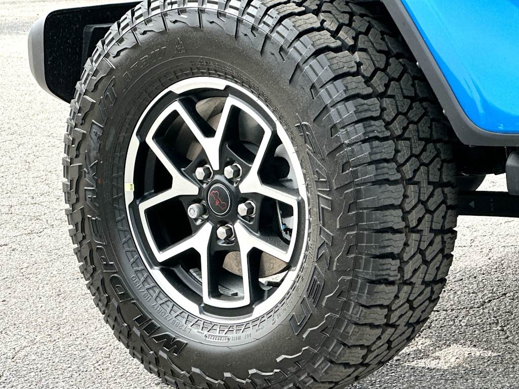 Thumbnail: 2026 Jeep Gladiator - 8