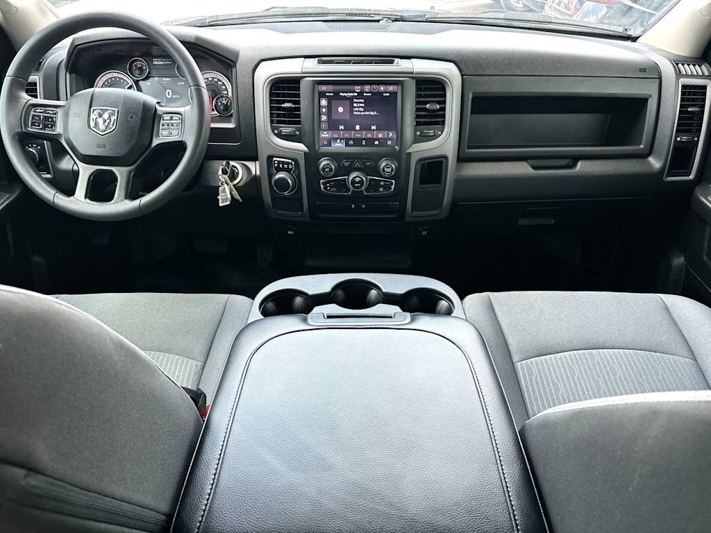 Thumbnail: 2024 RAM 1500 - 9