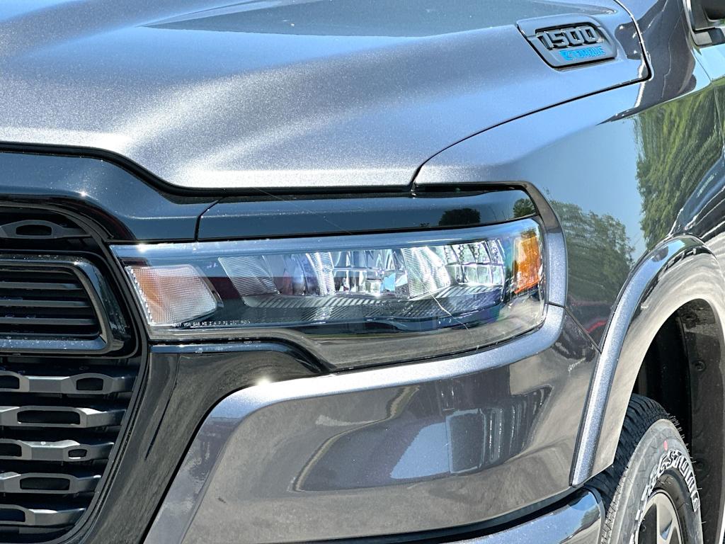 Thumbnail: 2026 RAM 1500 - 25