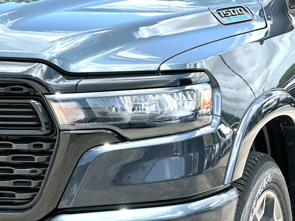 Thumbnail: 2026 RAM 1500 - 25