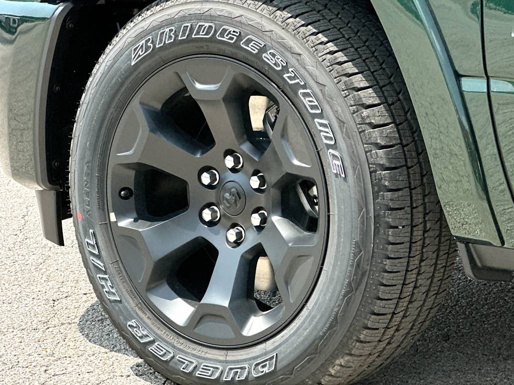 Thumbnail: 2026 RAM 1500 - 8