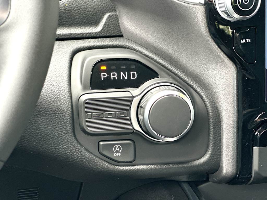 Thumbnail: 2026 RAM 1500 - 25