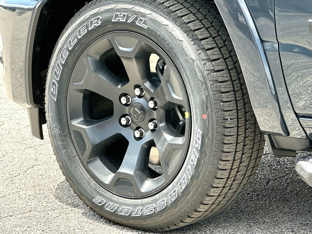 Thumbnail: 2026 RAM 1500 - 8