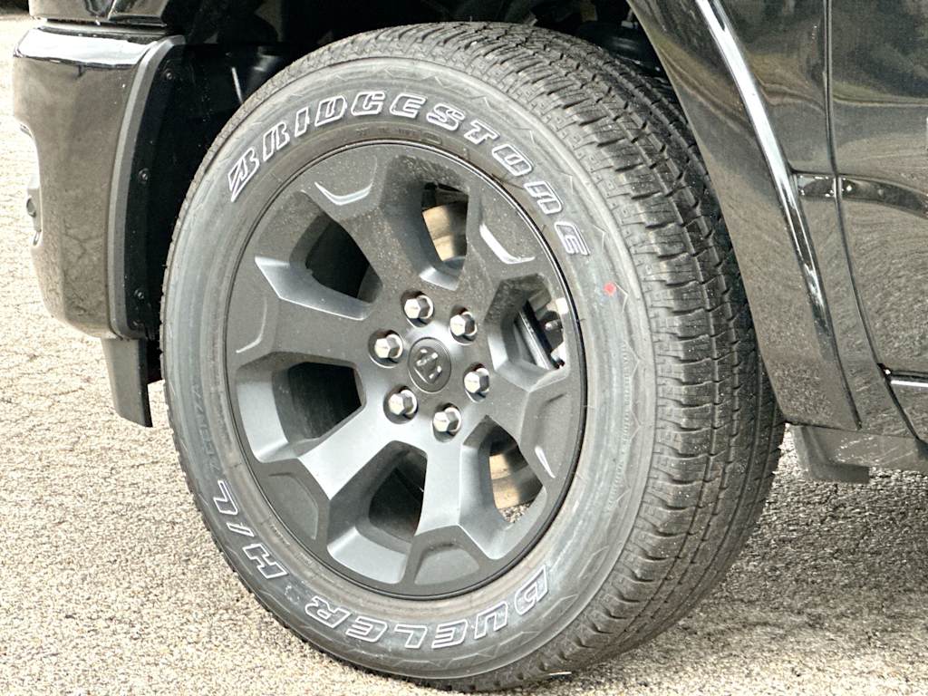 Thumbnail: 2026 RAM 1500 - 8