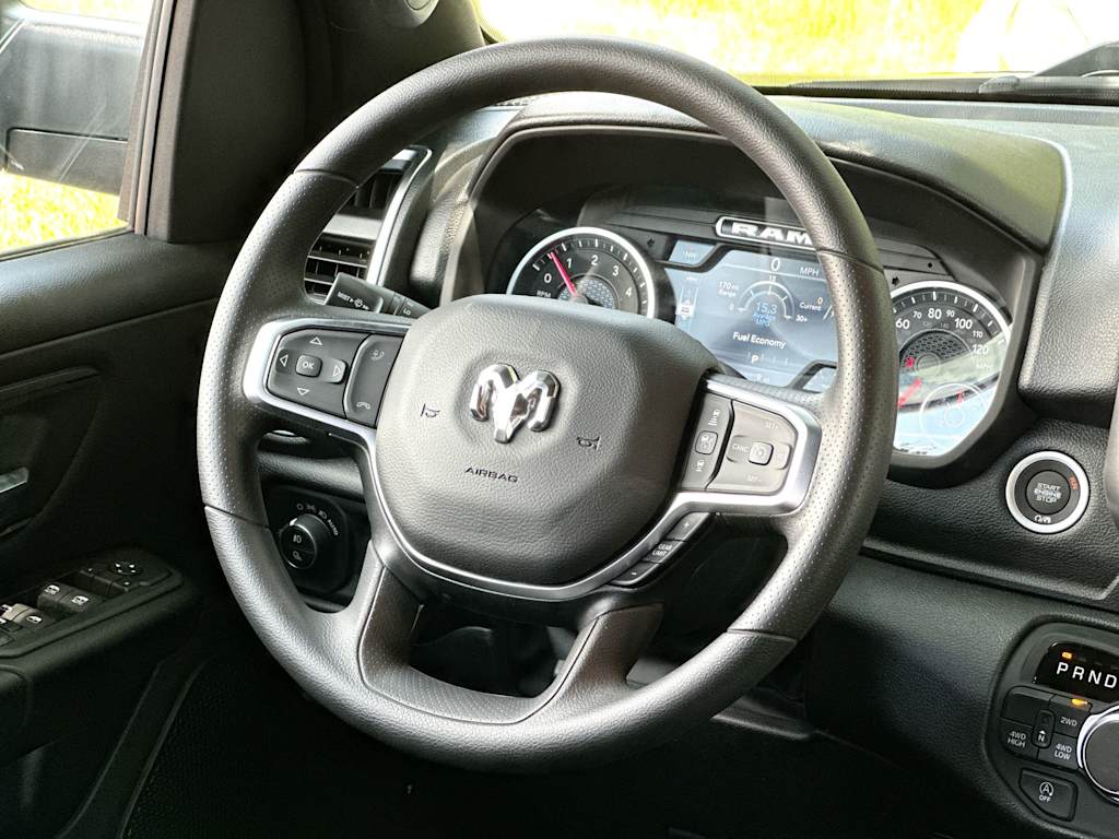 Thumbnail: 2026 RAM 1500 - 9