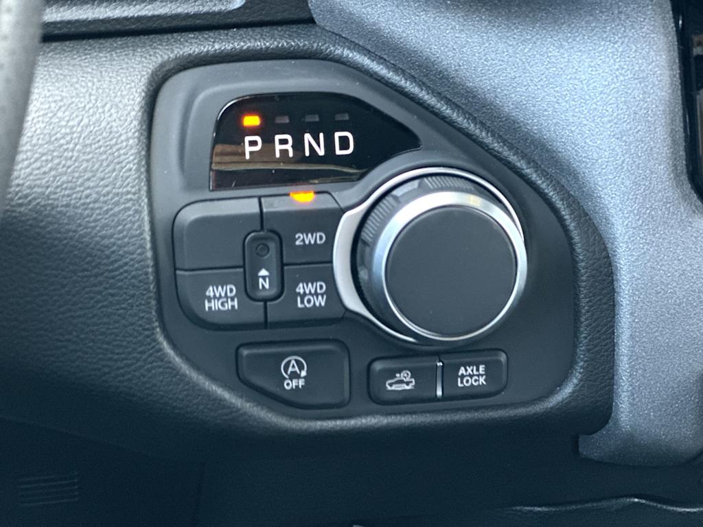 Thumbnail: 2026 RAM 1500 - 25