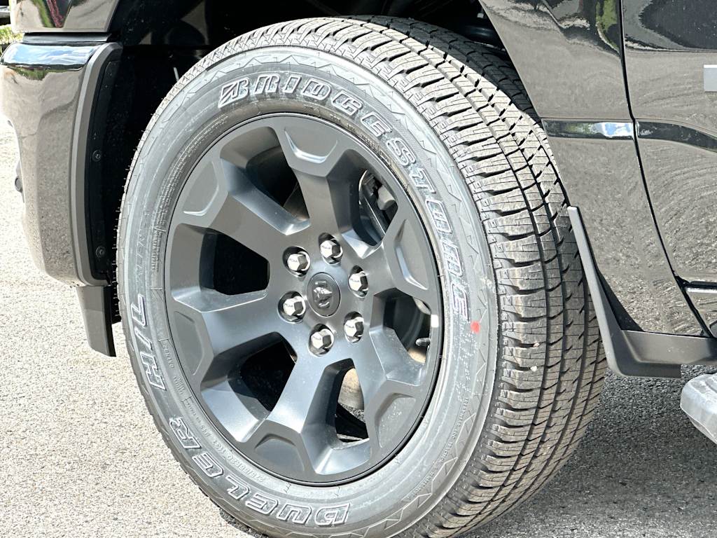 Thumbnail: 2026 RAM 1500 - 8