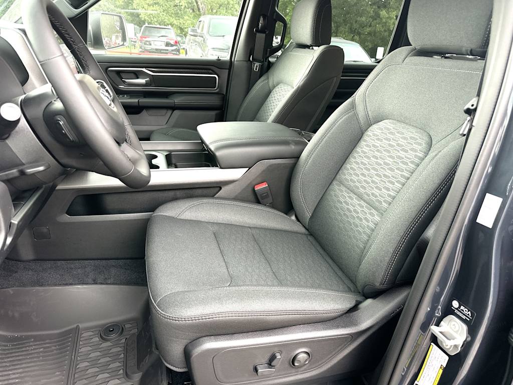 Thumbnail: 2026 RAM 1500 - 10