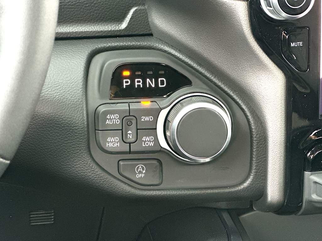 Thumbnail: 2026 RAM 1500 - 25
