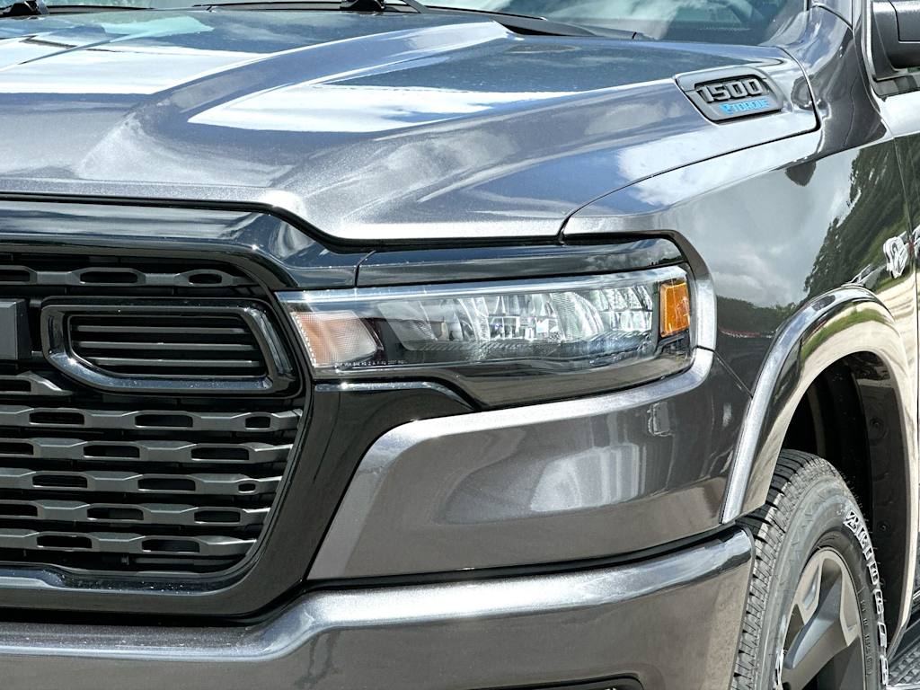 Thumbnail: 2026 RAM 1500 - 26