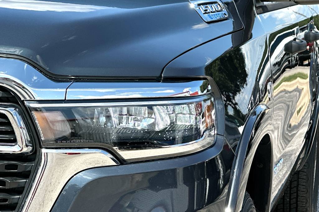 Thumbnail: 2026 RAM 1500 - 25