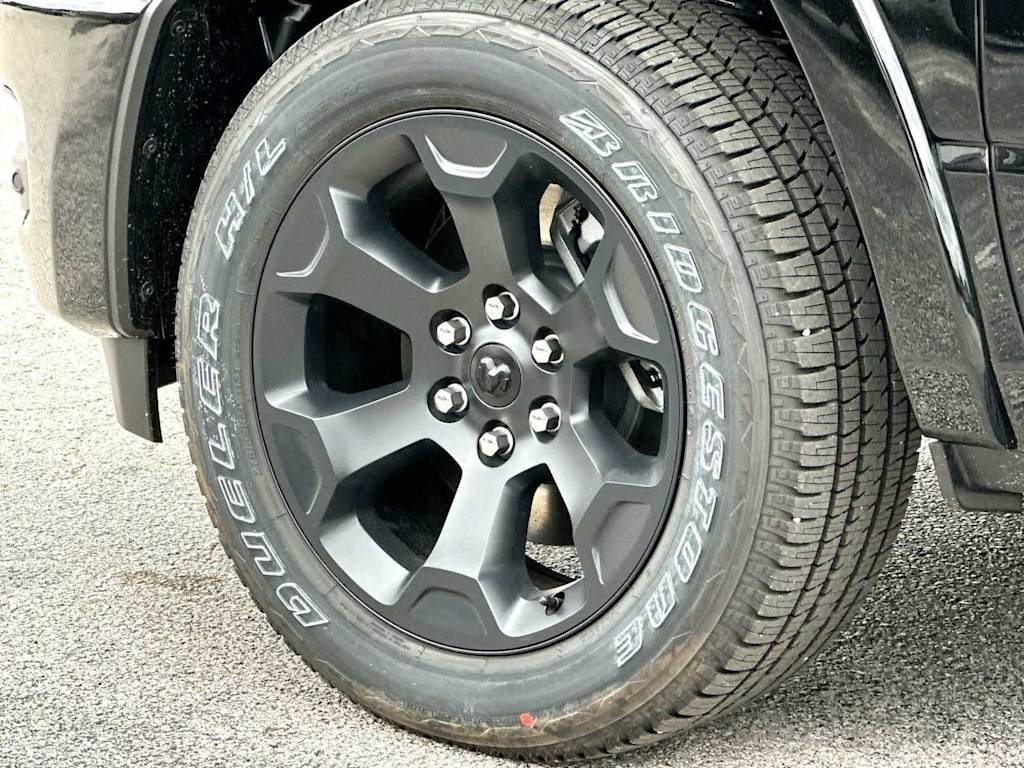 Thumbnail: 2026 RAM 1500 - 8