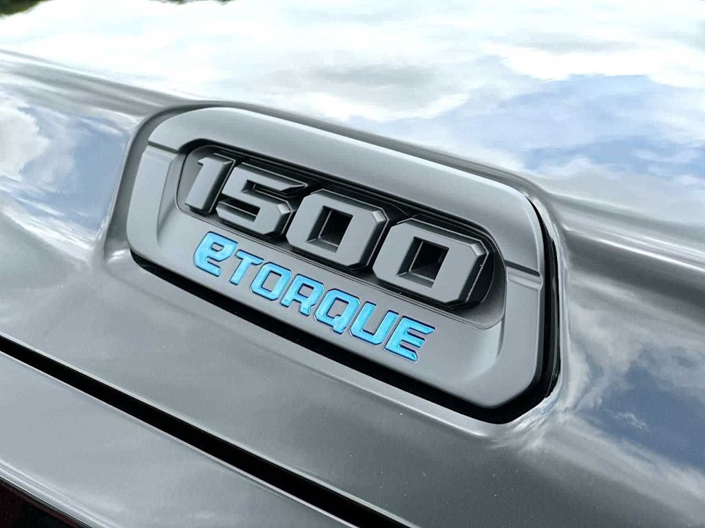 Thumbnail: 2026 RAM 1500 - 7