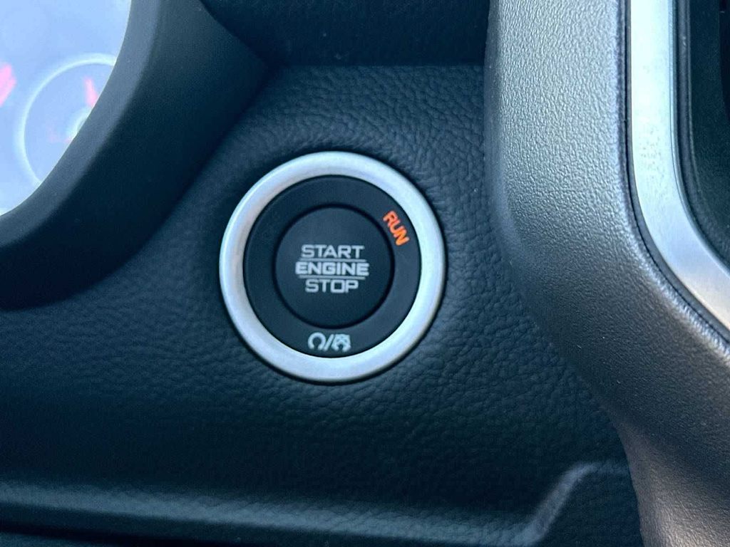 Thumbnail: 2026 RAM 1500 - 28