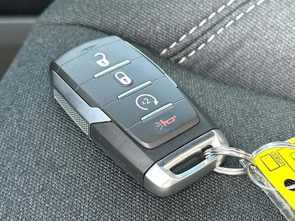 Thumbnail: 2026 RAM 1500 - 15