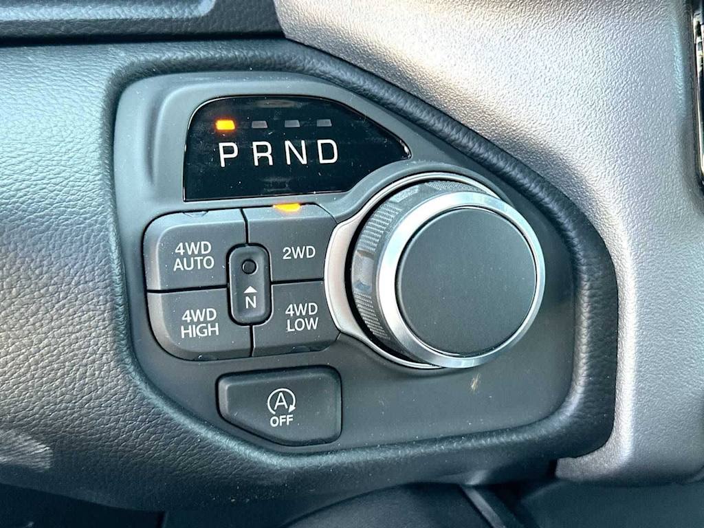 Thumbnail: 2026 RAM 1500 - 25