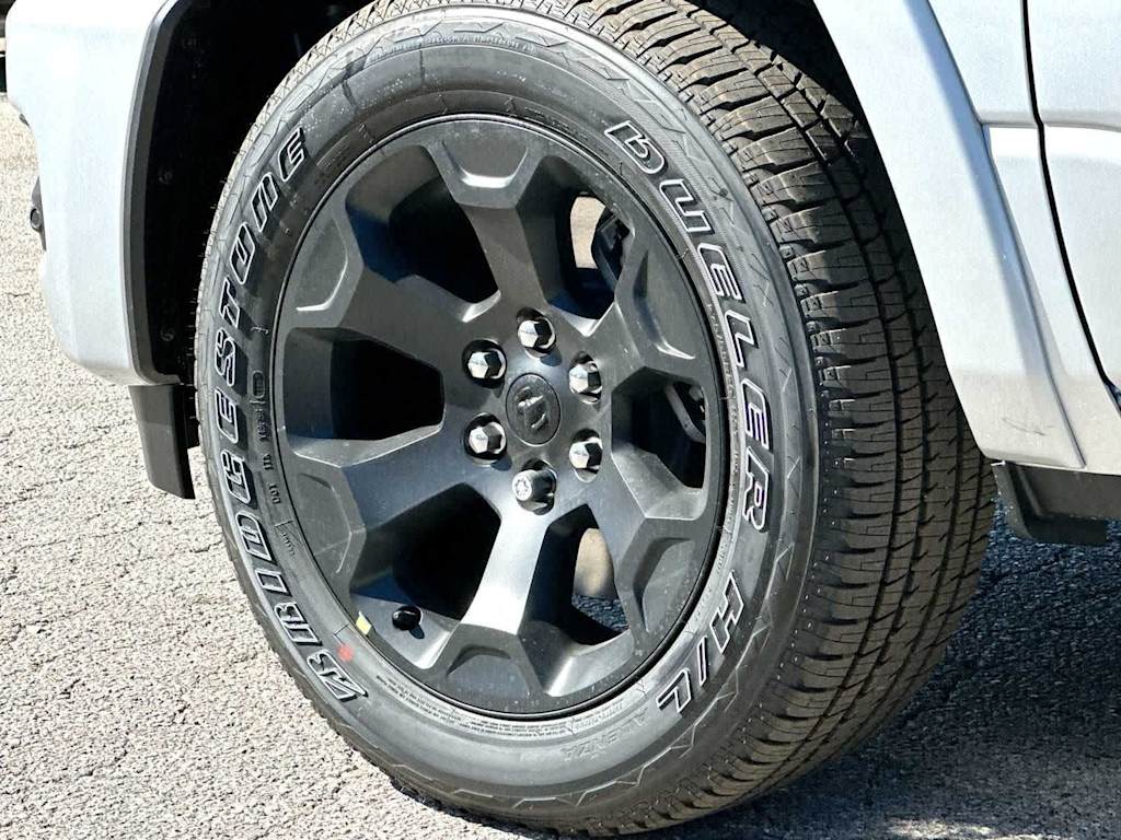 Thumbnail: 2026 RAM 1500 - 8