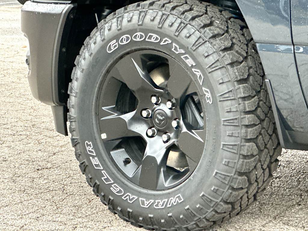 Thumbnail: 2026 RAM 1500 - 8