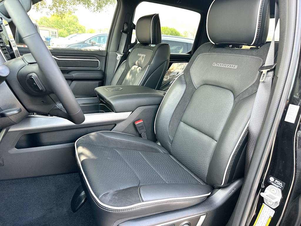 2026 RAM 1500 Laramie - Photo 10