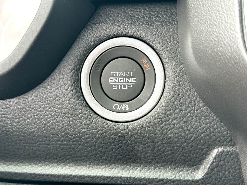 Thumbnail: 2026 RAM 1500 - 28
