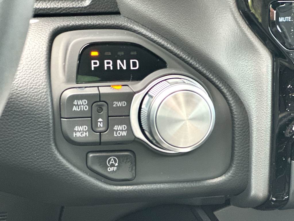 Thumbnail: 2026 RAM 1500 - 26