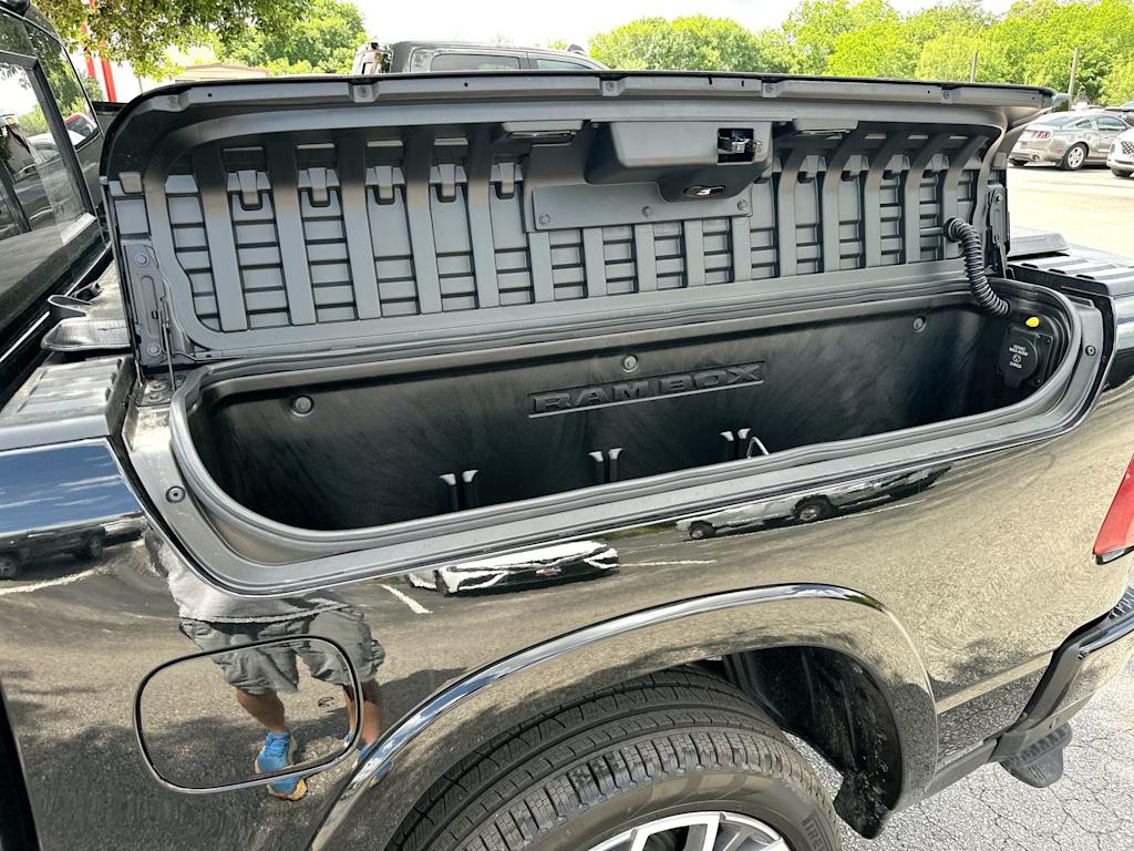 Thumbnail: 2026 RAM 1500 - 29