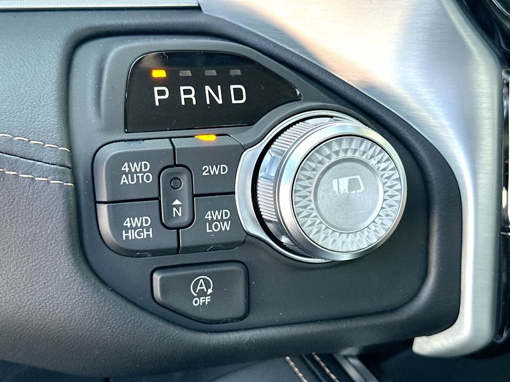 Thumbnail: 2026 RAM 1500 - 25