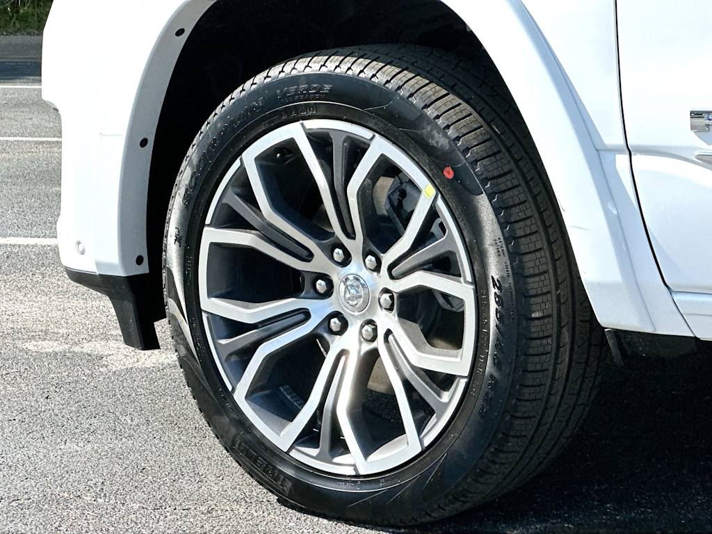 Thumbnail: 2026 RAM 1500 - 8