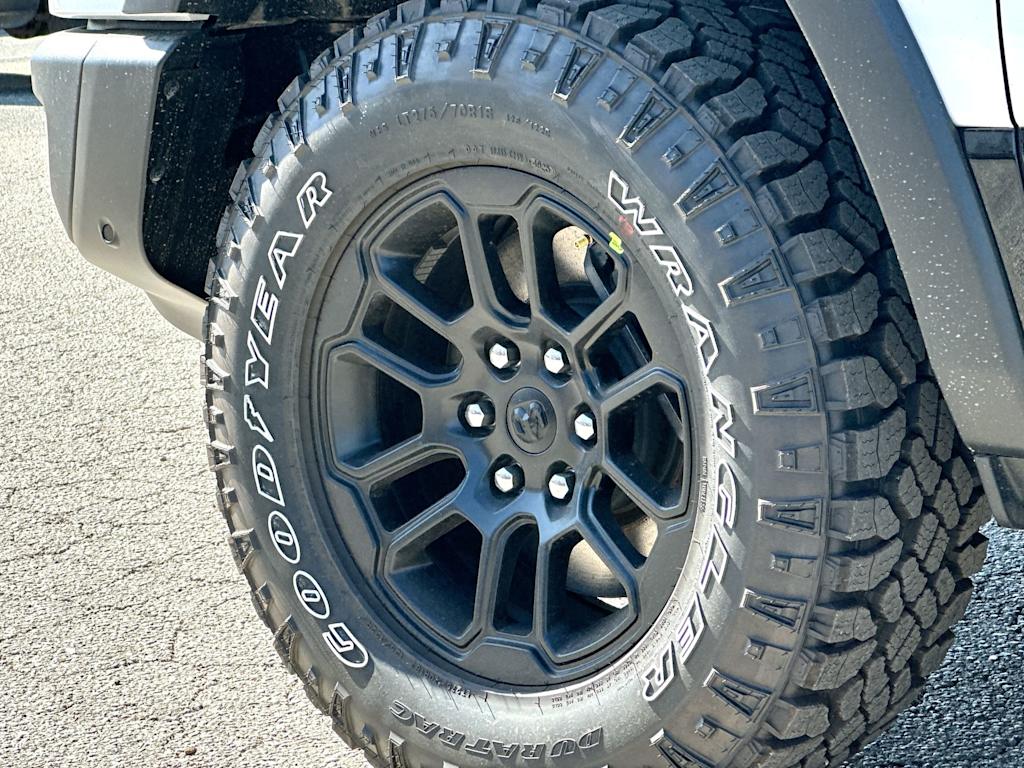Thumbnail: 2026 RAM 1500 - 8