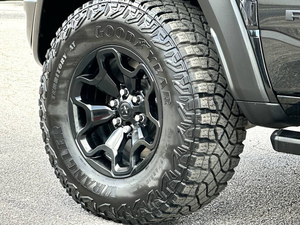 Thumbnail: 2026 RAM 1500 - 8