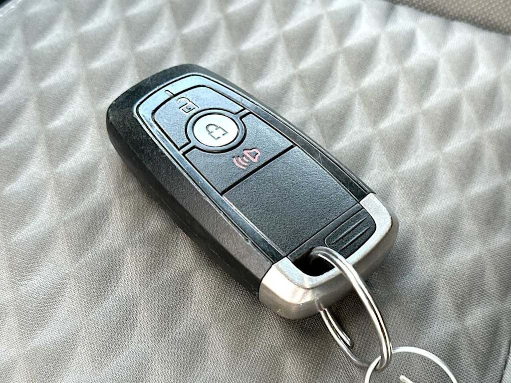 Thumbnail: 2020 Ford Escape - 16