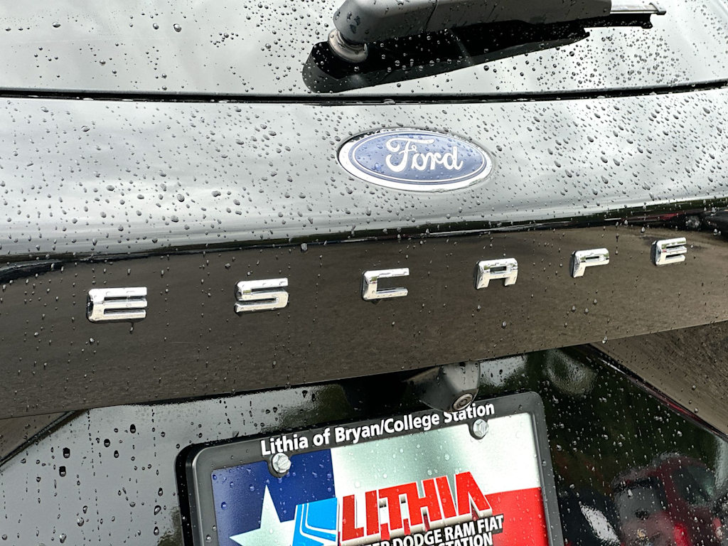 Thumbnail: 2025 Ford Escape - 7