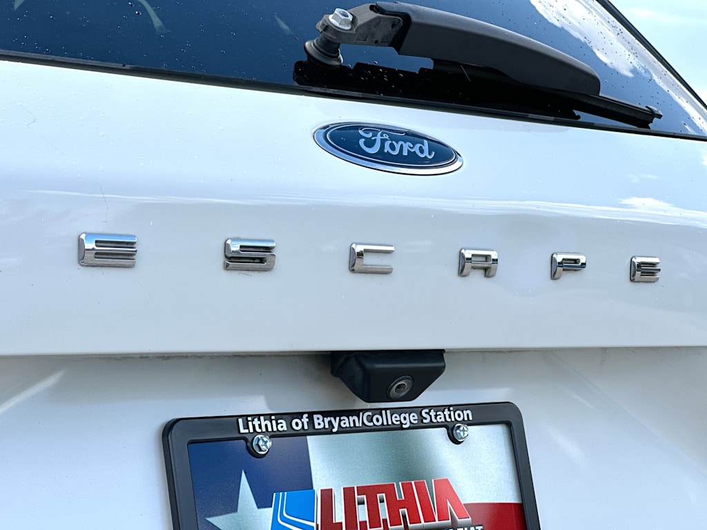Thumbnail: 2020 Ford Escape - 7