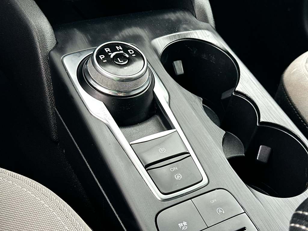 Thumbnail: 2022 Ford Escape - 14