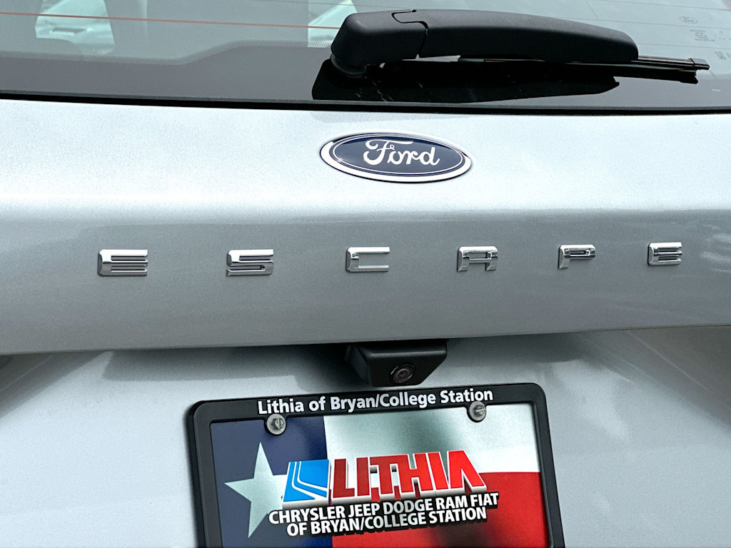 Thumbnail: 2022 Ford Escape - 7