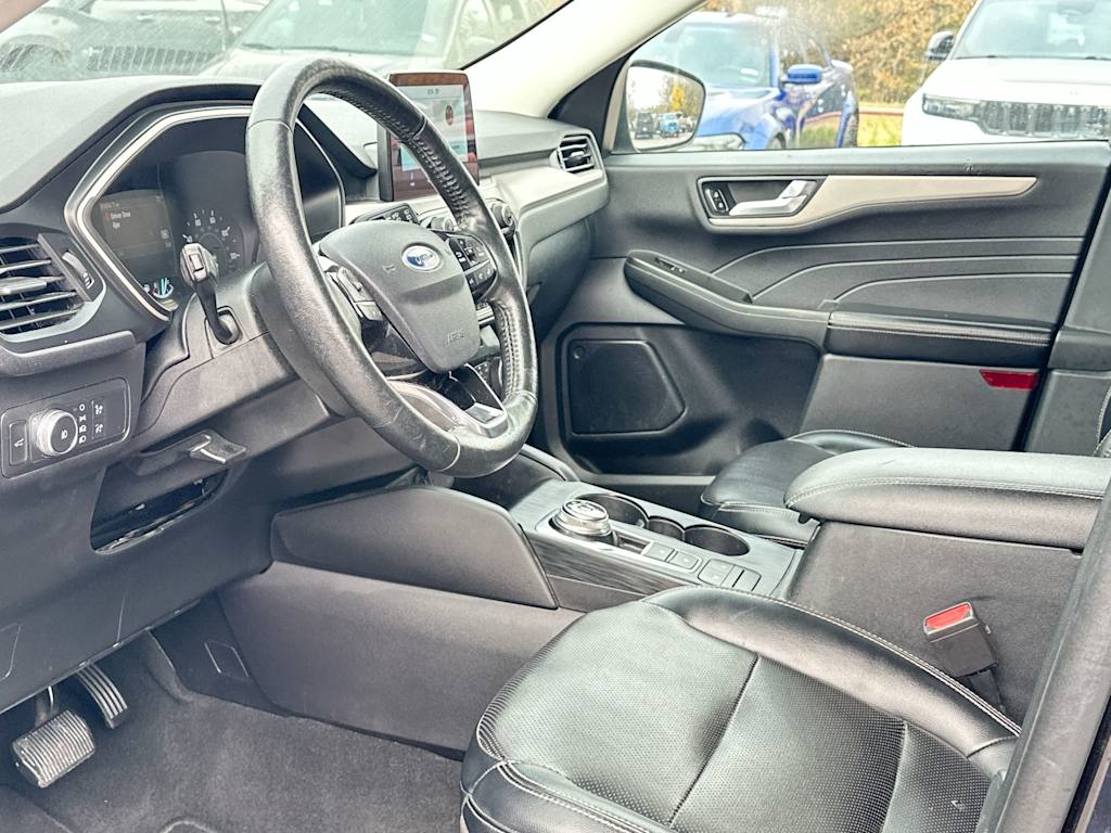 Thumbnail: 2021 Ford Escape - 2