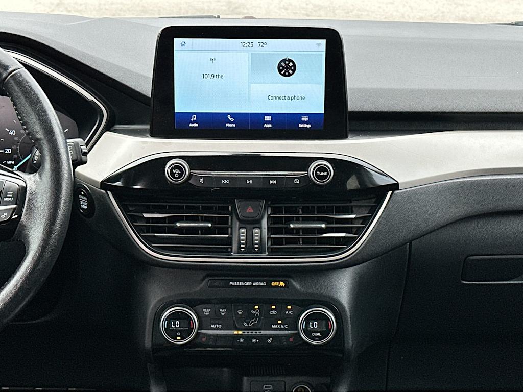 Thumbnail: 2021 Ford Escape - 28