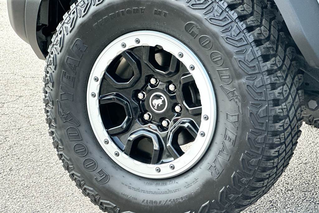 Thumbnail: 2023 Ford Bronco - 8