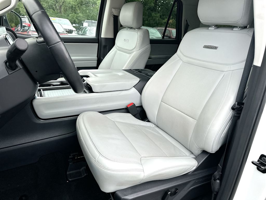 Thumbnail: 2025 Ford Expedition MAX - 10
