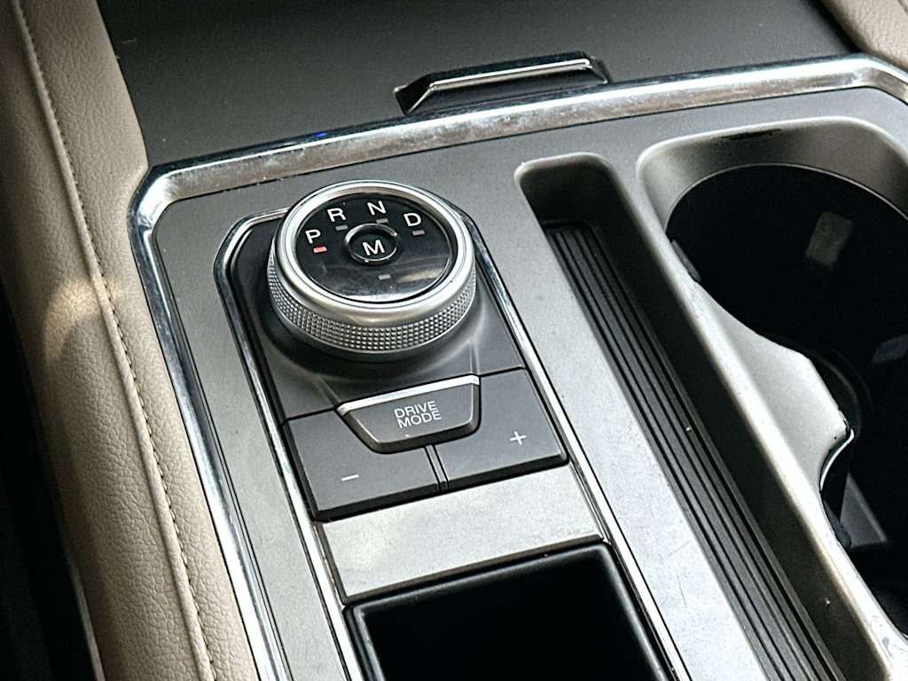 Thumbnail: 2021 Ford Expedition - 14