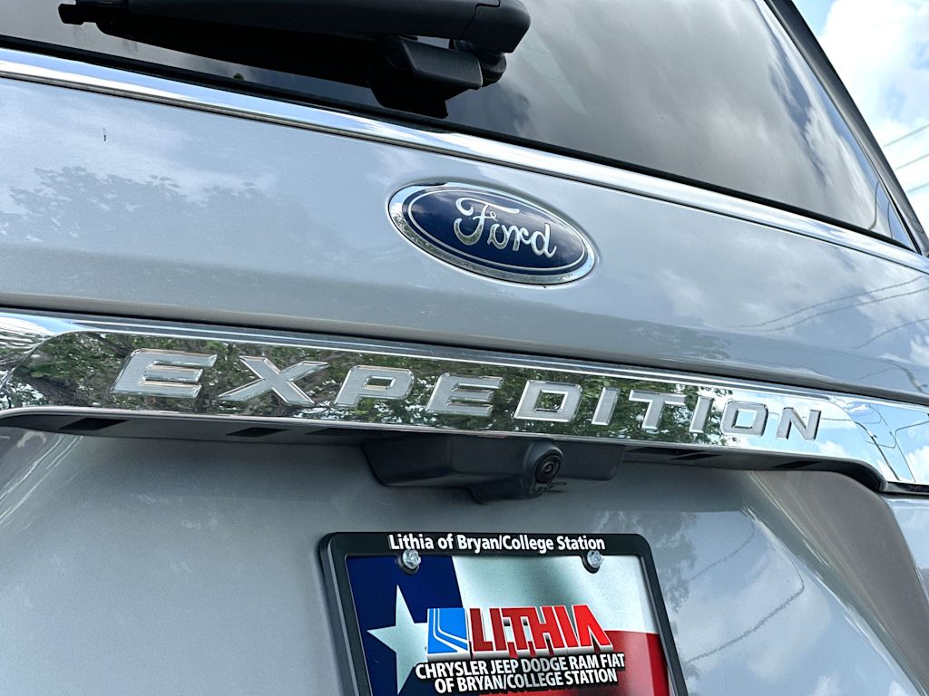 Thumbnail: 2021 Ford Expedition - 7