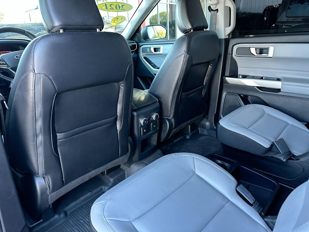Thumbnail: 2021 Ford Explorer - 28