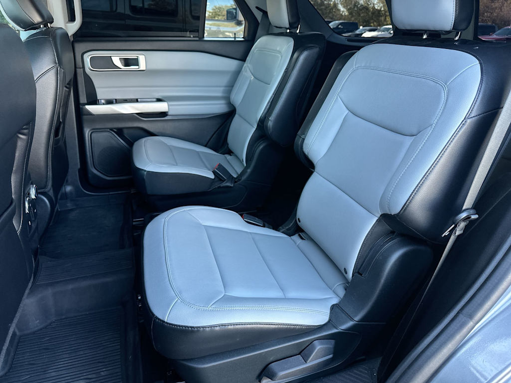 Thumbnail: 2021 Ford Explorer - 11